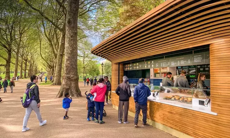 Refreshment points in The Green Park