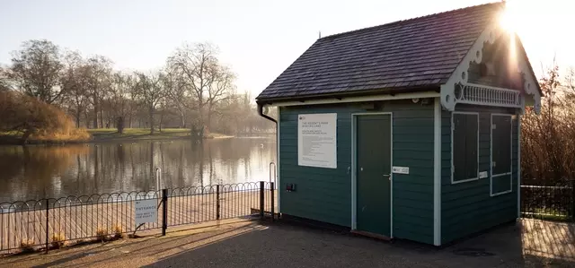 Boat & pedalo hire