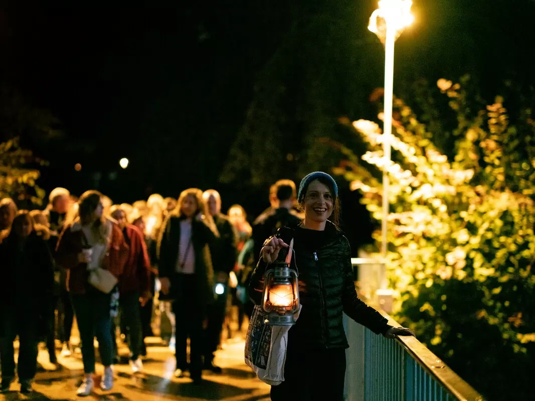 People attending dead after dark storytelling tour