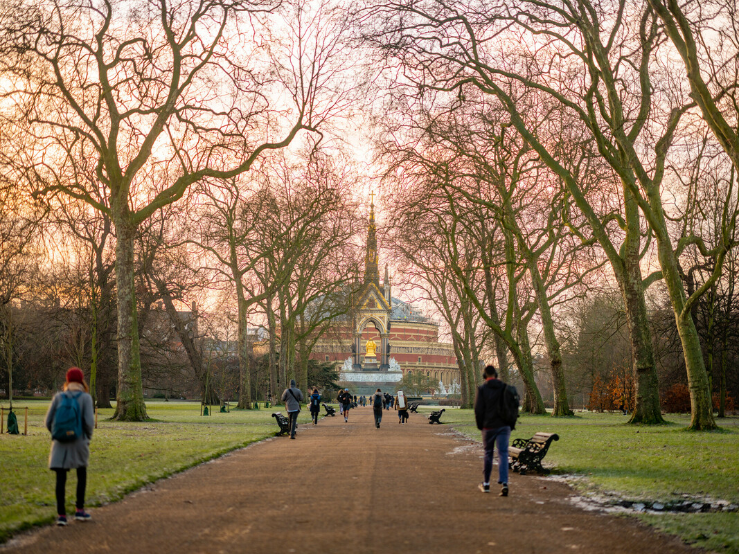 Lancaster Walk to the Albert Memorial and Royal Albert Hall in the early winter morning