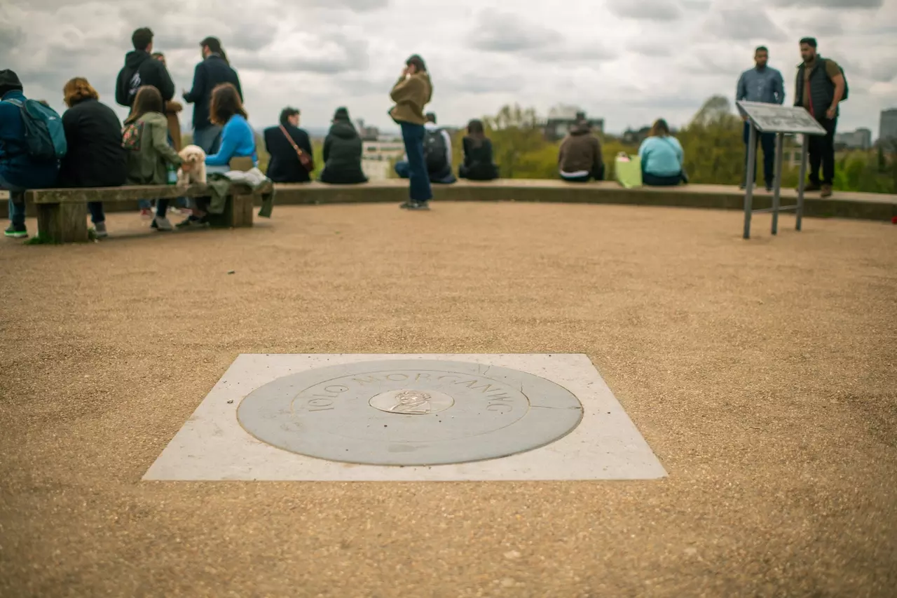 Iolo Morganwg memorial plaque on Primrose Hill